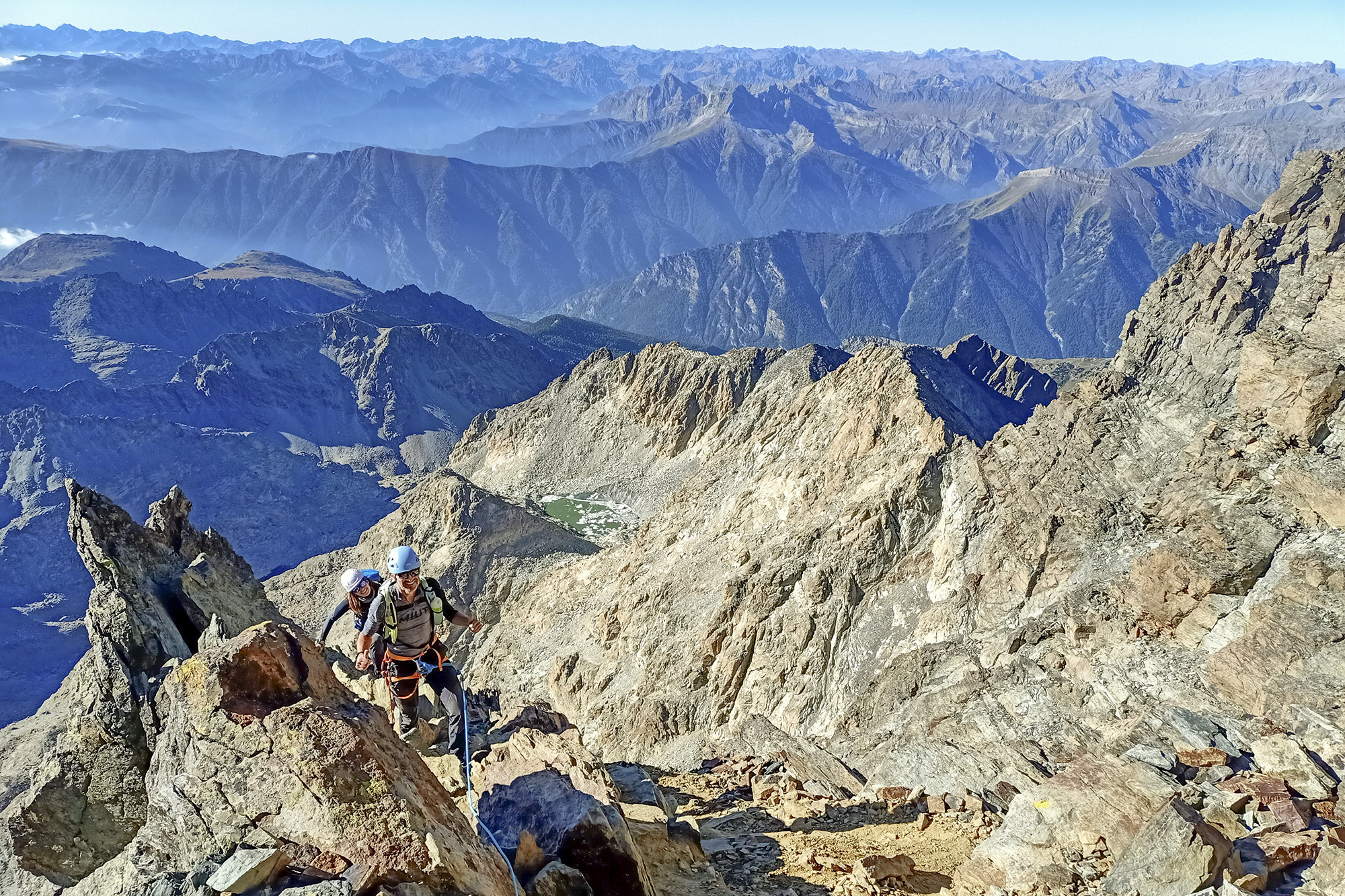 In vetta al Monviso lungo la Via Normale — foto 2